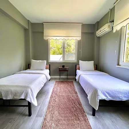 Han House Сапанча